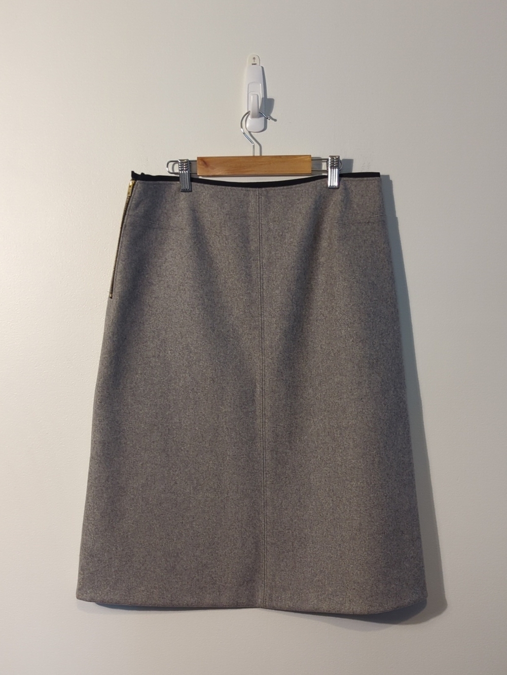 RAG & BONE gray a-line wool skirt with black trim - size 8 - Picture 6 of 10